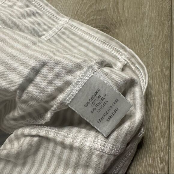 Garnet Hill Seamed Cap-Sleeve‎ Tee White & Grey Striped - Picture 6 of 6